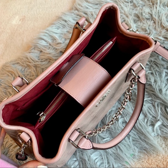 Coach Handbag - Picture 3 of 8